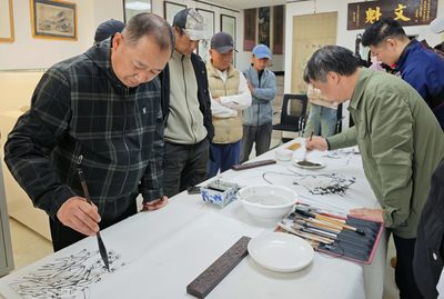 海林牡丹江市政協(xié)開(kāi)展“送文化進(jìn)社區(qū)”活動(dòng)，架起文化藝術(shù)交流的民心橋